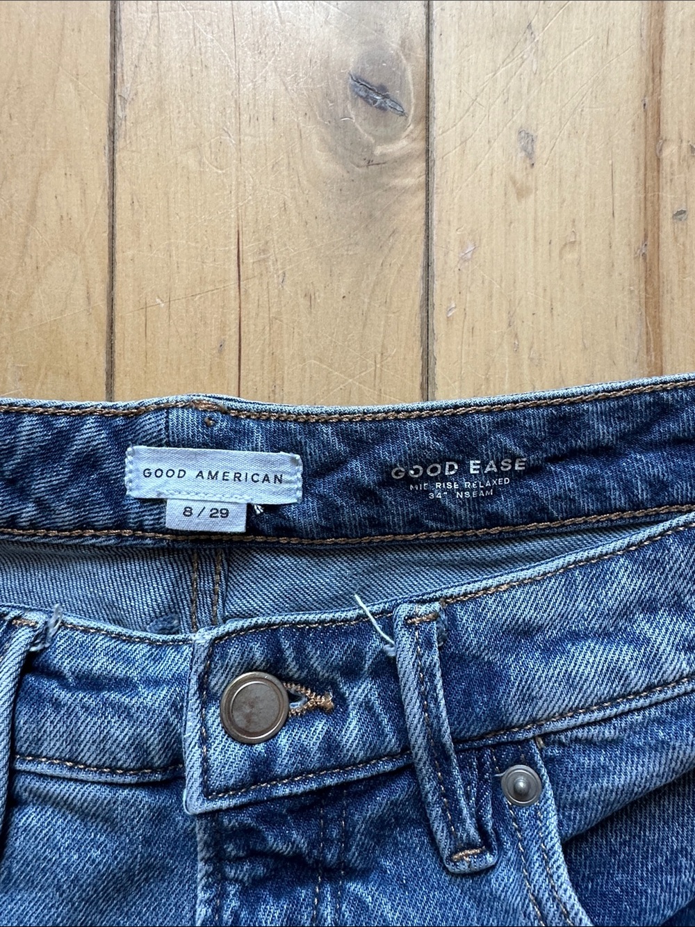Good American Good Ease Mid Rise Wide-Leg Jeans in Washed Blue - Picture 2 of 5